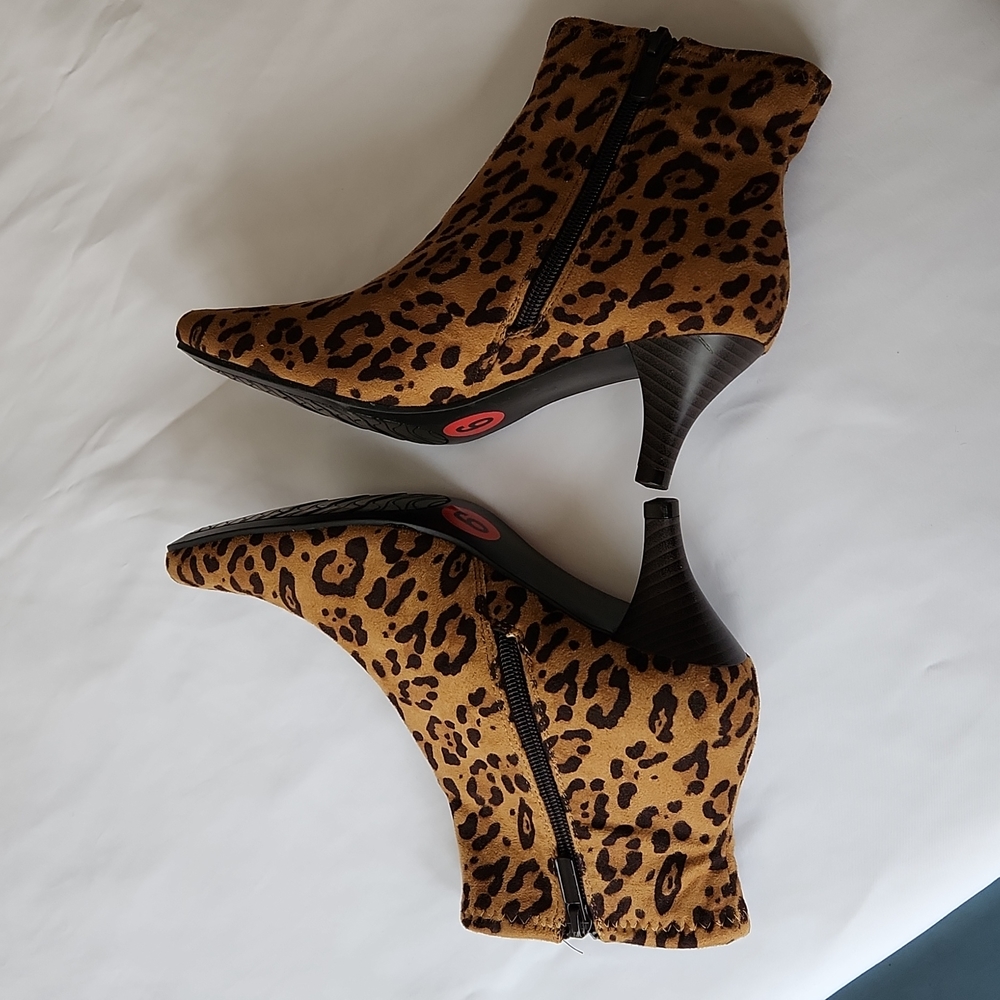 NEW! Impo Naima Animal Print Stretch Bootie, 6 - Picture 5 of 11